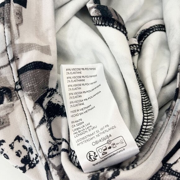 Urban Outfitters Grace Print Skort Newspaper Micro Pull On Y2K Size XS - Picture 5 of 7